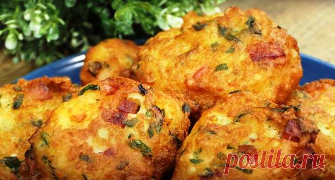 Быстро и невероятно вкусно! Ленивые пирожки: бутерброды больше не делаю Булочки можно готовить из множества разнообразных ингредиентов, важно лишь сохранить базовые компоненты. Для начинки можно брать все, что придет на ум — лишь бы сочеталось. Универсальность такой выпечки состоит в том, что ее можно подать в сладком виде к чаю или в качестве завтрака. Конечно, можно сделать проще и сделать обычные бутерброды. Однако в виде […]