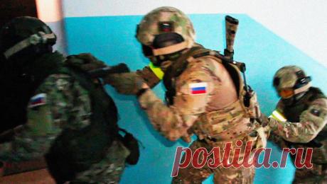 Координатор покушения на Царева рассказал о подготовке и слежке по заданию СБУ. Житель Ялты, задержанный по подозрению в покушении на бывшего депутата Рады Олега Царева, устроился на работу в местный санаторий по наводке Службы безопасности Украины (СБУ). Об этом сообщает РИА Новости со ссылкой на Федеральную службу ...