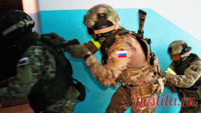 Житель Шебекино не захотел сдаваться Росгвардии и ОМОНу и пустил газ в квартире. В Шебекино Белгородской области мужчина не захотел сдаваться Росгвардии и ОМОНу и пустил в квартире газ. Об этом сообщает Life со ссылкой на Telegram-канал Shot. По информации Telegram-канала, инцидент произошел в многоквартирном доме на ...