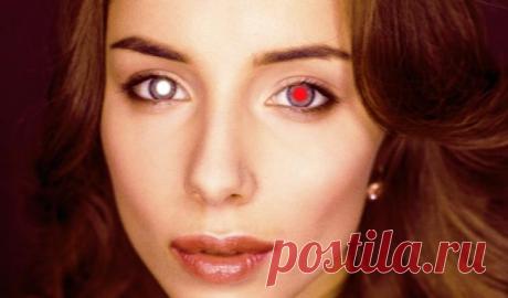 7 совершенно незначительных вещей, которые могут быть сигналом опасной болезни Иногда лучше побыть паникером и обратить внимание даже на незначительнейшую мелочь в организме. Ведь именно такие мелочи помогают выявить и устранить опасную болезнь на ранних стадиях.На фото со вспыш...