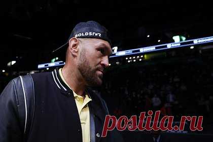 Фьюри вызвал на поединок бывшего чемпиона UFC. Британский боксер Тайсон Фьюри вызвал на бой бывшего чемпиона UFC в тяжелом весе Фрэнсиса Нганну, недавно покинувшего промоушен. «Давайте устроим сочный поединок в клетке в четырехунцевых перчатках. Пусть у нас будет крутой рефери. Например, "железный" Майк Тайсон», — заявил Фьюри.