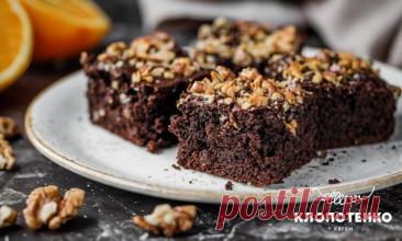Шоколадный брауни с орехами.