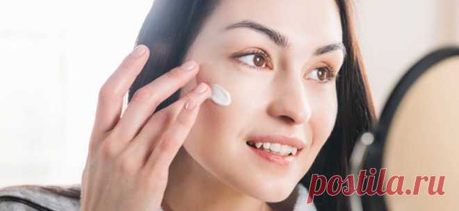 ПРАВИЛА ИСПОЛЬЗОВАНИЯ ☀️ СОЛНЦЕЗАЩИТНОГО КРЕМА ᐉ СОВЕТЫ ДЕРМАТОЛОГА
Сегодня поговорим о правилах использования СОЛНЦЕЗАЩИТНОГО КРЕМА и повторном нанесении в течении дня с нашим врачом-дерматологом Ирина Литус.
Рекомендуем придерживаться такой схемы:
⚡️Утром:
❗️наносим обычный свой уход за кожей
❗️за ними, наносим крем с SPF (с уровнем от 30 до 50 в зависимости от времени года и особенностстью кожи)