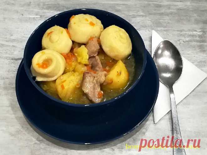 Штрудли  с мясом и картофелем блюдо немецкой кухни