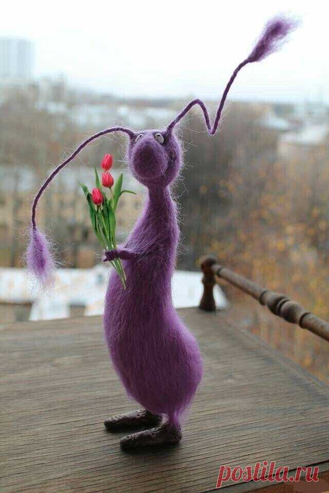 А в голове моей  Весна! Там таракан 
с тюльпанами припёрся... 

© Татьяна Танцура.