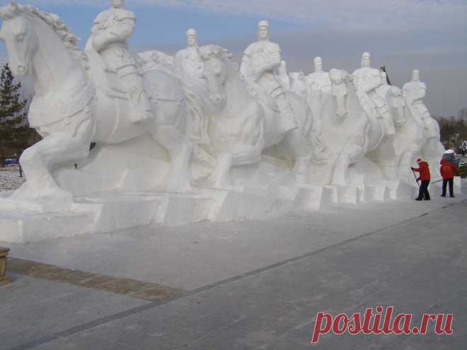 Фигуры из снега Харбин
