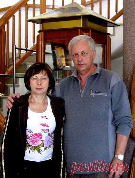 &quot;А русская душа, она везде
Зовёт, по всей прорубленной Сибири
Дорогой через просеку, к звезде
Через тайгу, к мечте неутолимой&quot;
               Владимир Лемтюжников