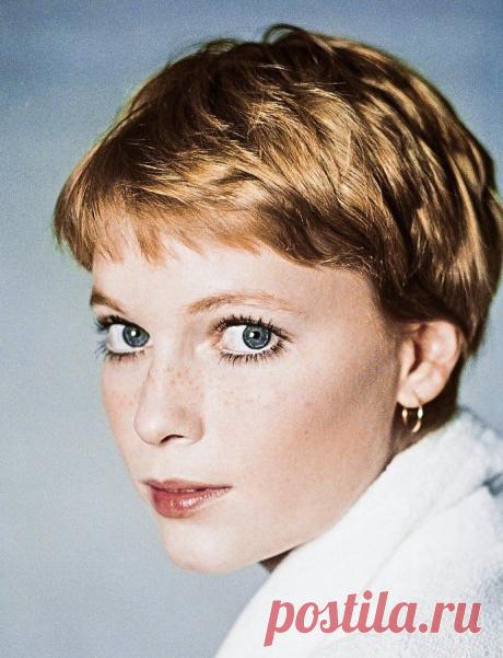 Миа Фэрроу, 9 февраля, 1945