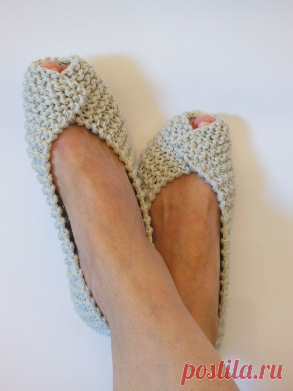 COTTON Womens Slippers - Footwear - Ballet flats - Handmade shoes - Knitted slippers - NenaKnit - Gift Wrapping - NonSlip   Beige non slip womens slippers are knitted from 100% mercerized cotton, ideal for summer, spring, autumn. Slippers are intended to be used indoors and fit like home shoes. Slippers come gift wrapped.  * Elastic strings are pulled through the edges on the top of the slippers to keep them from falling off your feet. * THE SOLES are treated with a non-toxic RUBBER COATING f...