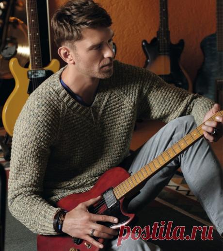 Мужской пуловер со структурным узором