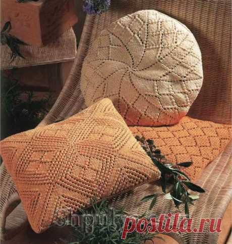 www.SHPULYA.com - Ажурные подушки пастельных тонов, вязаные спицами