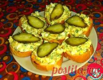 Закусочные бутерброды с луком и яйцом – кулинарный рецепт