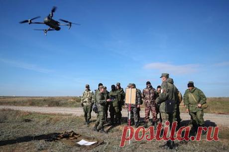 Россиянин избил и снял на видео мобилизованного и возвращенного домой соседа. В Белорецке мужчина избил соседа после того, как он вернулся домой с места боевого слаживания. Об этом сообщили родственники пострадавшего, пишет местное издание «Мой Башкортостан». Он посчитал несправедливым, что одни призывники уехали в зону проведения СВО, а другие получили бронь с места трудоустройства.