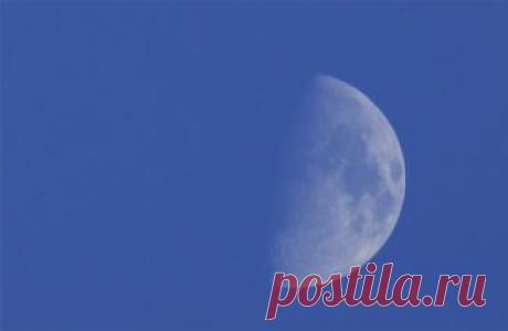 Открытие: Луна по форме напоминает лимон | Мир пристрастен