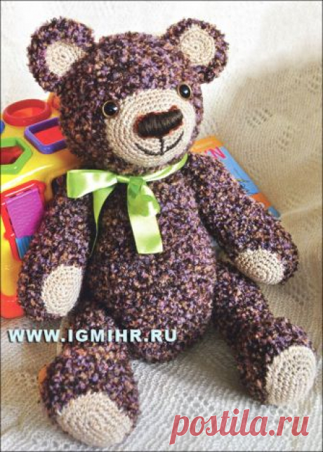 Обаятельный мишка из буклированной пряжи. Крючок