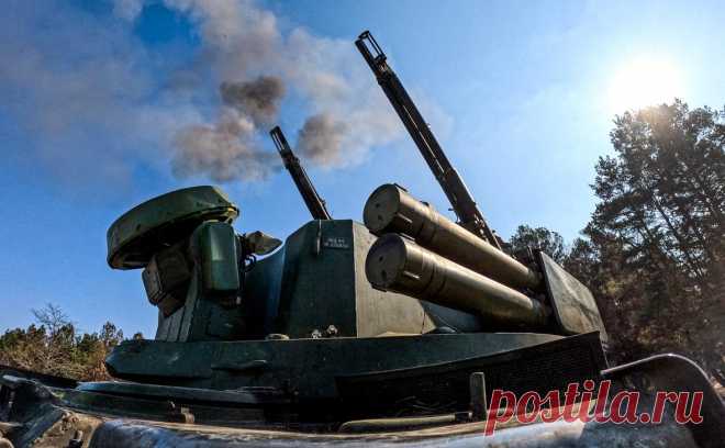 Российские военные сбили украинский Су-27. Российские военные сбили украинский истребитель Су-27, говорится в сводке Минобороны России.