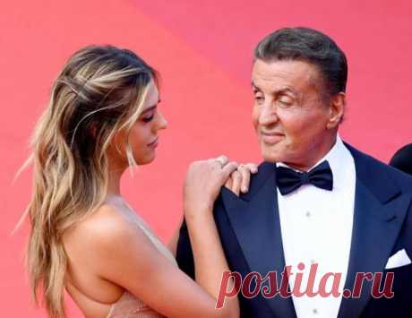 Сильвестр Сталлоне и Джейми Фокс с дочерями: звезды посетили премьеру фильма наследниц