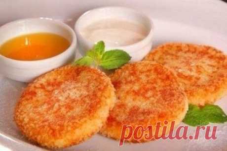 Как приготовить вкусные морковно-яблочные сырники с ванильным соусом