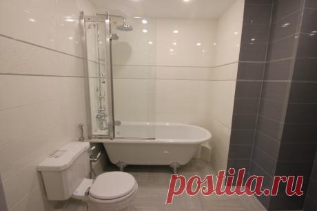 Совет №7. Между соединением унитаза со стояком нельзя ставить мягкую подводку, использовать только жесткую из ПВХ.

Совет №8. Если же покупатель выбирает для своего унитаза мягкую подводку, то она должна быть гибкой и эластичная, которая в последующем времени не треснет. Такой гофрой может быть импортная фирмы McAlpine.