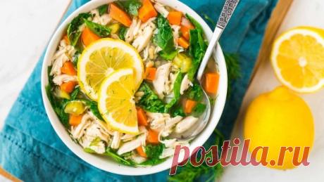 Лимонова пилешка супа с бейби спанак