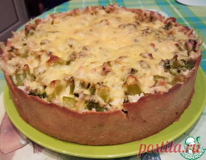 Киш с брокколи, курицей и горошком – кулинарный рецепт