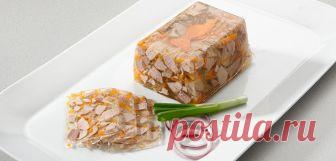 Холодец из индейки – пошаговые рецепты Холодец из индейки идеально подойдет для того, кто следит за фигурой. Рецепты разнообразны: можно добавить даже говядину или свинину.