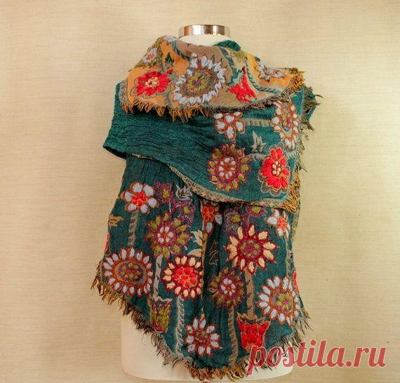 Joy of Flowers / Red Warm Shawl Cowl Wrap / Wool Woven Stole / Eco / Hand…