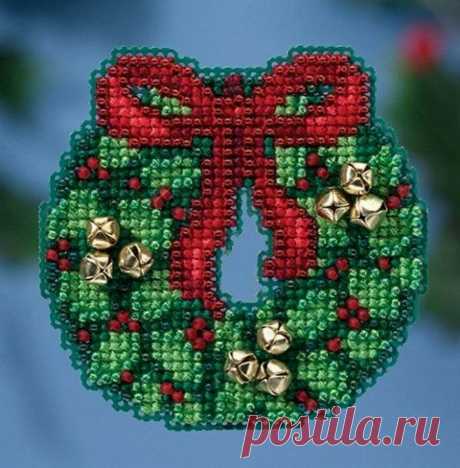 Mill Hill MH18-1632 Jingle Bell Wreath (Рождественский венок) Счетный крест 6.35 x 6.35 см Набор для вышивания — купить по выгодной цене на Яндекс Маркете Mill Hill MH18-1632 Jingle Bell Wreath (Рождественский венок) Счетный крест 6.35 x 6.35 см Набор для вышивания — купить сегодня c доставкой и гарантией по выгодной цене. 1 предложение в проверенных магазинах. Mill Hill MH18-1632 Jingle Bell Wreath (Рождественский венок) Счетный крест 6.35 x 6.35 см Набор для вышивания: х...
