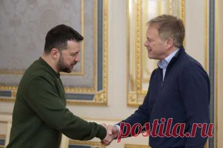 Министра обороны Британии обвинили в жульничестве ради помощи Украины. В Англии разгорается скандал из-за финансирования Украины.