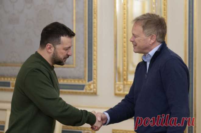 Министра обороны Британии обвинили в жульничестве ради помощи Украины. В Англии разгорается скандал из-за финансирования Украины.