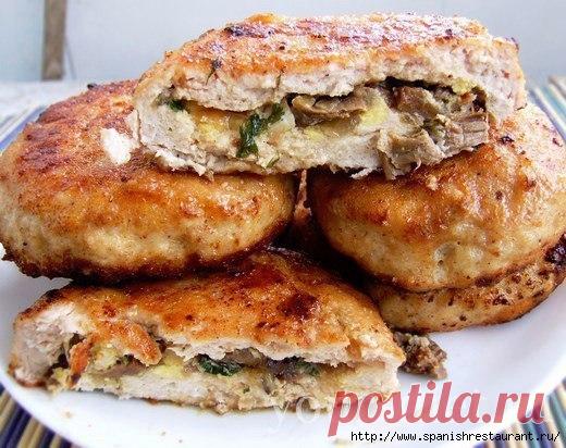 Зразы из куриной грудки с грибами и яйцами