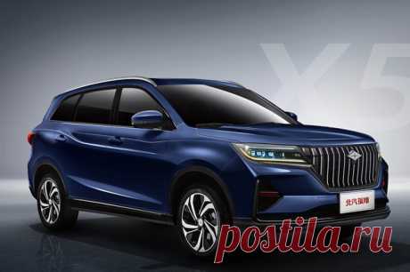 Семь мест за недорого. BAIC начал продажи в России кроссоверов Ruixiang X5. Цены на китайский автомобиль начинаются от 2,2 млн рублей.