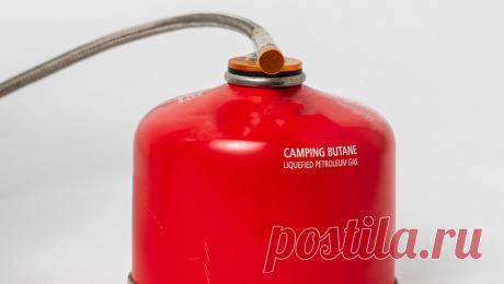 &quot;Риски удушья и отека мозга&quot;. Нарколог рассказал о последствиях сниффинга. Увлечение сниффингом — новым видом токсикомании, связанным с употреблением бытового газа, — приводит к гипоксии головного мозга. Об этом в беседе с &quot;Газетой.Ru&quot; рассказал главный нарколог Уральского федерального ...