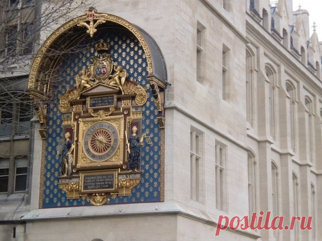 Home / Twitter. La plus vieille horloge publique de Paris se trouve sur le Quai de l’Horloge et donne l’heure aux Parisiens depuis 1371 !