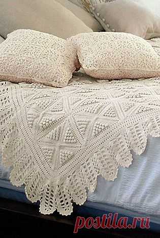Покрывало и наволочки крючком. / woman7.ru