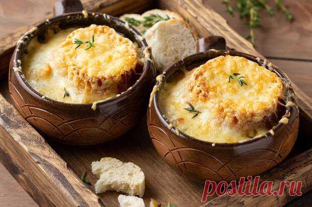 (1) Быстрый мастер-класс: французский луковый суп - БУДЕТ ВКУСНО!
                                             - 12 января
                                             - 43222494235 - Медиаплатформа МирТесен Сложно поверить, что суп из лука, бульона и гренок может сиюминутно пробудить аппетит и оставить после себя желание пообедать еще. Секрет знаменитого французского супа — в текстуре и сочетании простых ингредиентов. Богатый вкус твердого сыра и терпкость тимьяна гармони...