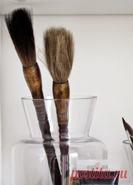 I love the simplicity and the natural mood in these pictures for Hitta.   STILINSPIRATION_the_details_brushes_hitta_hem_work