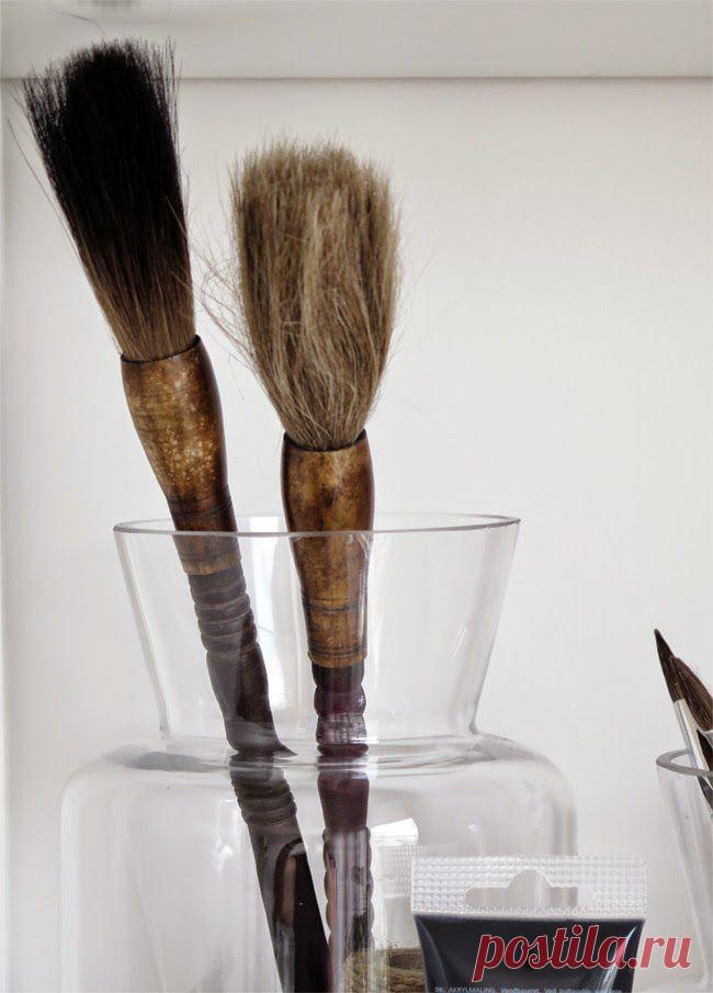 I love the simplicity and the natural mood in these pictures for Hitta.   STILINSPIRATION_the_details_brushes_hitta_hem_work