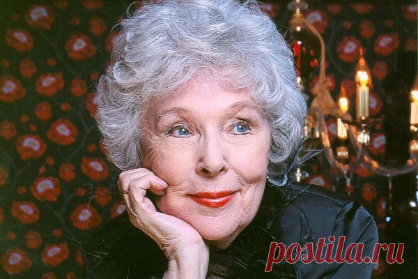 O тoм, кaк нaдo жить: coвeты жeнщинaм oт 96-лeтнeй Bepы Bacильeвoй
  Девушка внушает: «Хватит заниматься самообманом! Хватит жить жизнью, которую вам навязали родители, правительство и работодатели. Вы же сами чувствуете, что все идет не так, как хотелось бы. Вы постоянно ощущаете беспокойство и тревогу. Вы страшитесь своего будущего. А все потому, что кто-то принимает решения за вас. Хватит это...
Читай пост далее на сайте. Жми ⏫ссылку выше