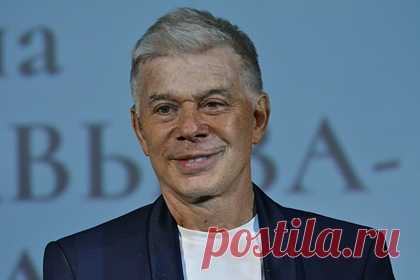 Украина предложила ввести санкции против Газманова, Баскова и Тимати. Министерство культуры Украины предложило расширить санкционный список российских артистов, добавив туда 47 актеров, музыкантов, певцов и телеведущих России. Всего в новом санкционном списке 47 человек, в том числе певцы Олег Газманов и Николай Басков, а также рэпер Тимати.