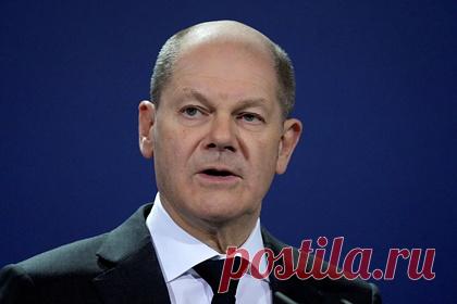 Шольц прокомментировал отставку адмирала после слов о Крыме. Канцлер Германии Олаф Шольц прокомментировал отставку главы Военно-морских сил (ВМС) страны вице-адмирала Кай-Ахима Шенбаха после его слов о Крыме. По мнению Шольца, высказывания Шенбаха не соответствуют представлениям правительства страны о ситуации с полуостровом.