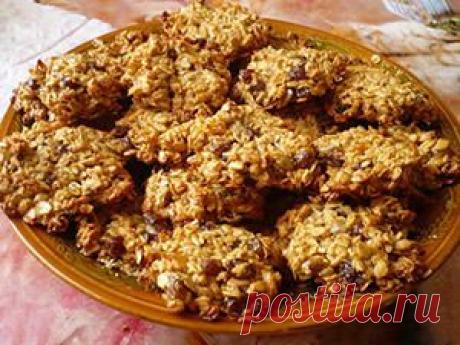Овсяное печенье и медовый торт с кремом из чернослива рецепт