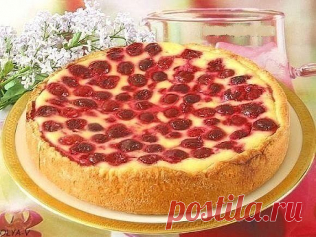Пирог-сметанник с ягодами / Свежие рецепты