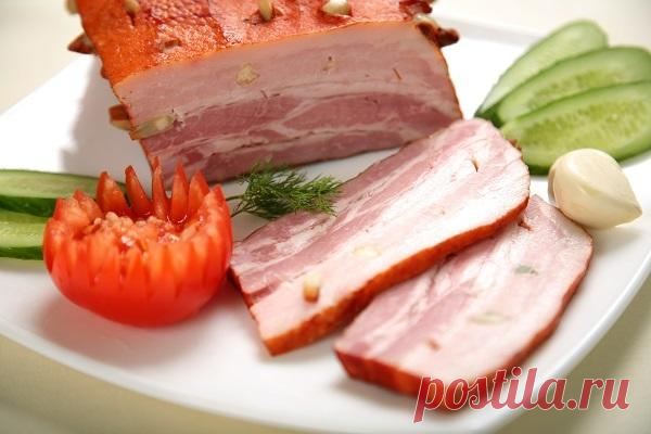Добрый кусок мяса с жирком - сочная грудинка в луковой шелухе