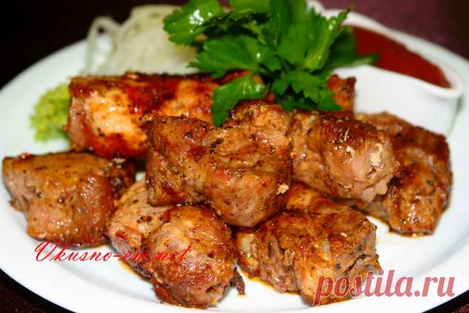 Шашлык из свинины маринад самый вкусный рецепт Как приготовить ароматный шашлычок который бы понравился вашим близким и друзьям? Попробуйте мой рецепт - Свиной шашлык в пиве. Шашлык получается ароматный и тает во рту. Такое блюдо придаст вам и вашим близким сил до следующего сезона.
