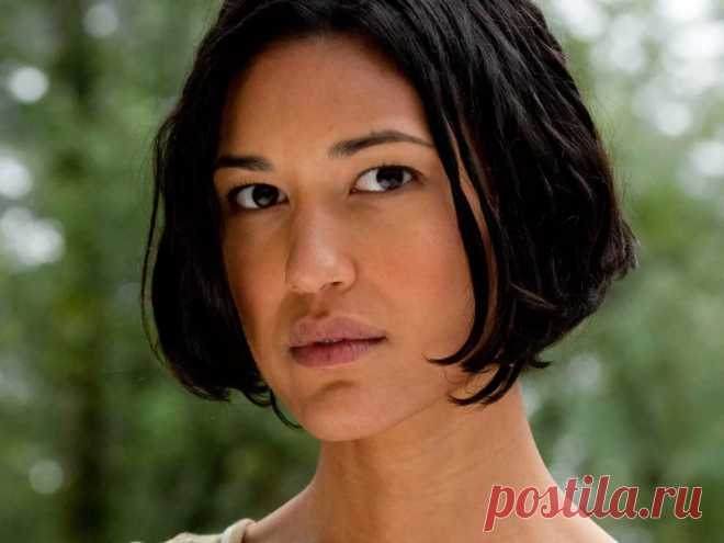 Джулия Джонс