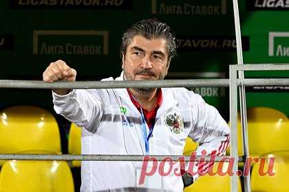 Помощник Карпина рассказал о берегущих себя в контрольных матчах игроках сборной. Николай Писарев, помощник главного тренера сборной России Валерия Карпина, высказался о мотивации футболистов в товарищеских матчах. По его словам, в контрольных поединках игроки берегут себя. «И это нормально! Игроки должны понимать, к чему готовиться», — отметил Писарев.