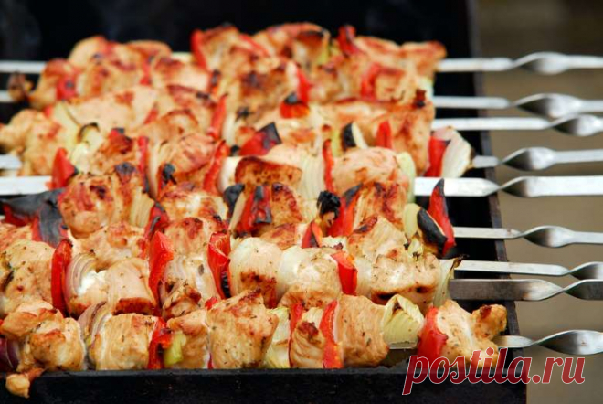 Как приготовить самый вкусный шашлык: 4 неожиданных рецепта от шеф-повара