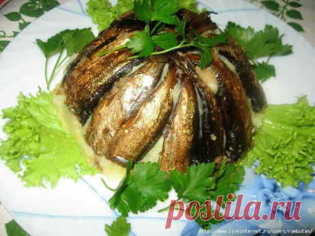 Картофельная запеканка со шпротами
