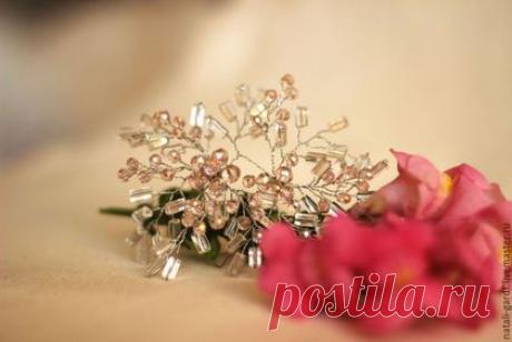 Купить Украшение в прическу &quot;Хрустальная веточка&quot; Свадебное украшение - бледно-розовый, украшение из бисера